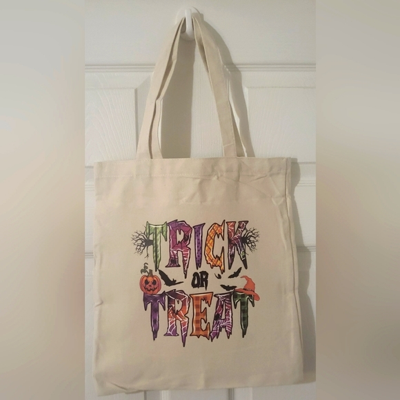 Halloween Trick or Treat Bags - Picture 2 of 5